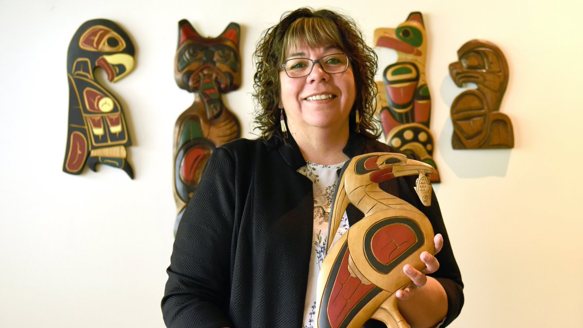 UNBC's tweet photo. A donation of seven carvings from Castley, Jones and Slonaker families will help students from across the province form a deeper connection when they visit @UNBC_FNC. 
Read about the donation and the impact it will have: https://t.co/WDny6Bqua0
#ThisIsUNBC https://t.co/ZuAYaB029m