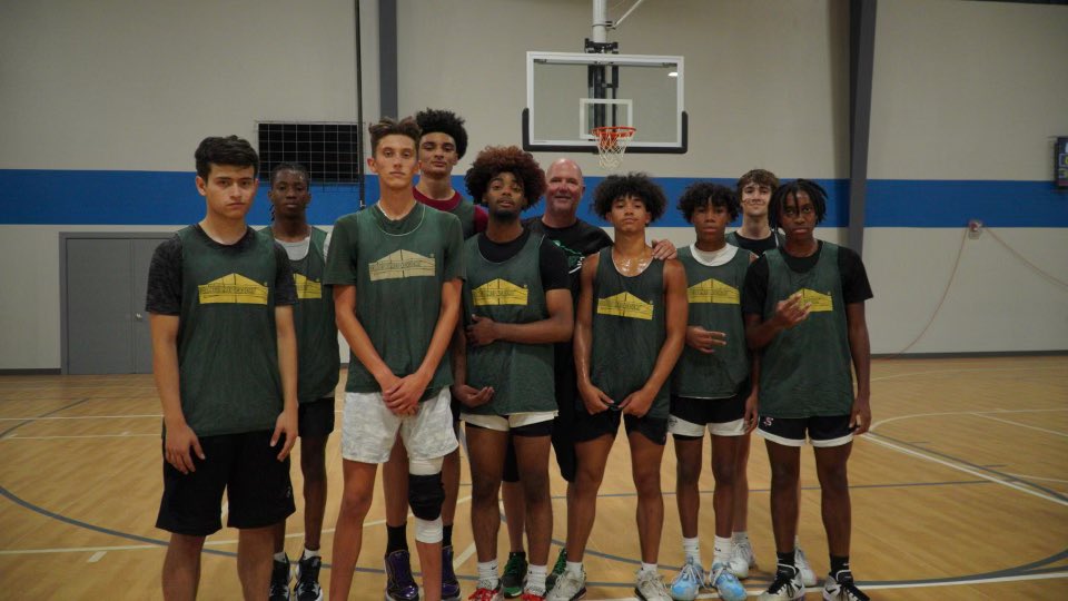 UC_Exposure's tweet photo. UCExposure "Get Discovered" ATX Camp kicked off summer events with several new faces competing to the end.  The Strive for the "9" formula has led to 52 Accepted offers for 2022s! The focus shifts to discovering &amp; promoting 23s and 24s #BeUncommon #NextStopHoustonJune30 @4YFilms https://t.co/ZI4eb1Qrpu