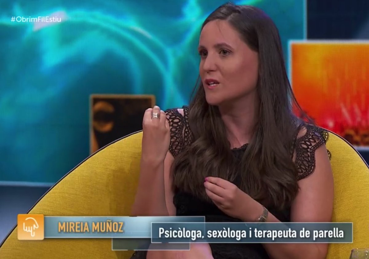 💠Com resisteixen les relacions amoroses i sentimentals la pressió de l'estiu?
És veritat que les debiliten? O també les poden enfortir? Opineu!
La <a href="/MireMPsico/">Mireia Muñoz</a> fa ara un repàs als efectes de la calor en les parelles
#santjoan22 #ObrimFilEstiu