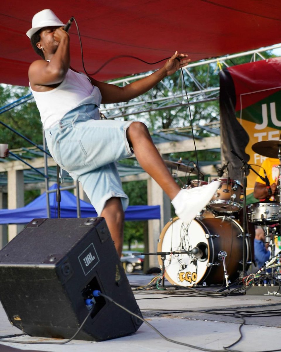 1865FestChicago tweet media