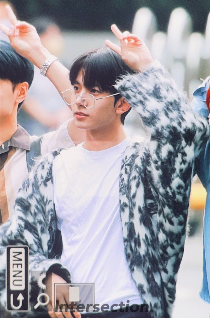 [PREVIEW] 220624 Heeseung – Music Bank

cr.@/intersectionhs 
#ENHYPEN #엔하이픈 #희승 #HEESEUNG <a href="/ENHYPEN/">ENHYPEN OFFICIAL</a> <a href="/ENHYPEN_members/">ENHYPEN</a>