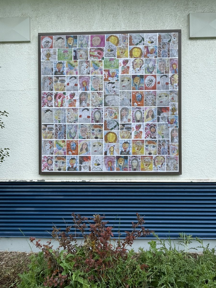 ClancyEvans's tweet photo. Belfast Grade 5/6 students explored murals, contour drawing and mixed media portraits and updated a school mural with #guerillaart to share their art &amp; #diversity #WeAreCBE #yycbump #murals #yycarts #yyc https://t.co/HRYHI3Uv88