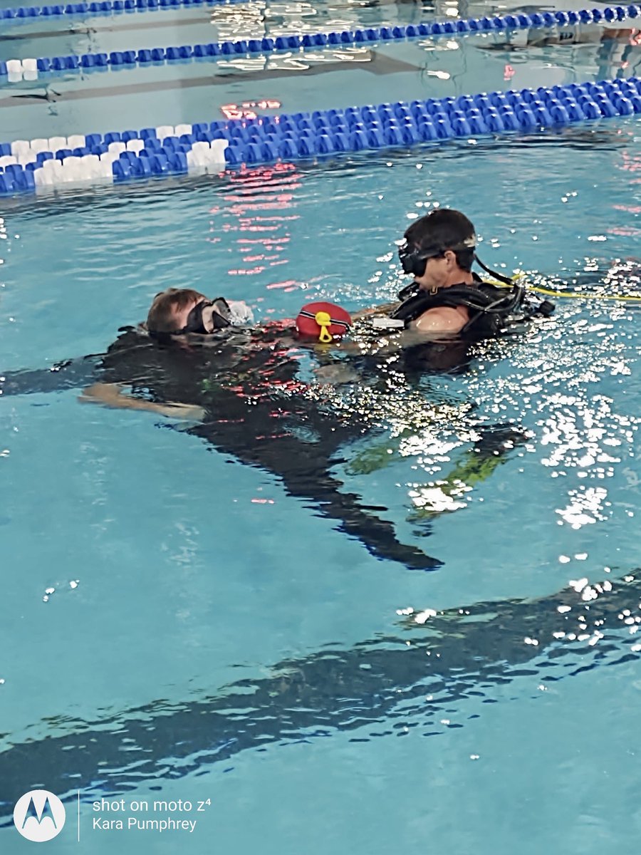 NCFDSC's tweet photo. Recently, NCFD and Colleton County Fire and Rescue participated in IDEA’s Dive Medic 1 &amp; 2 at our @NorthCharleston Recreation’s  Aquatics Center. This course taught personnel how to provide medical care to divers in the event of an accident. 

#divemedic. #diveteam #firefighter https://t.co/q8898QDCh8
