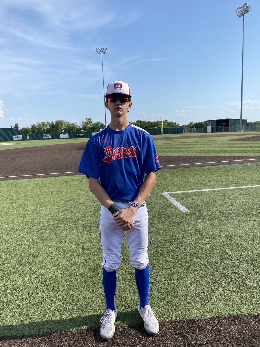 FiveToolTexas's tweet image. #DFWShowdown F: @MustangsDallas Martin 14, Braves Baseball 15U Red 6
PoG: @NolanYounts22 3-3, HR, 5 RBI, 3R
Notables: @Devontiadarjean 3-3, 2 2B, 2 RBI
@NashLogan25 1-2, HR, 3 RBI, R