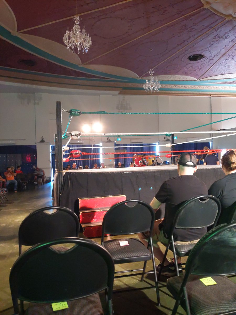 GCassom's tweet photo. @daviePortman @upNXTpodcast @DemandLucha @TheBrayD Yup. Gonna be a fun night!  Look forward to meeting you and saying "Hello hello hello" to y'all https://t.co/Y59yWWO2kF