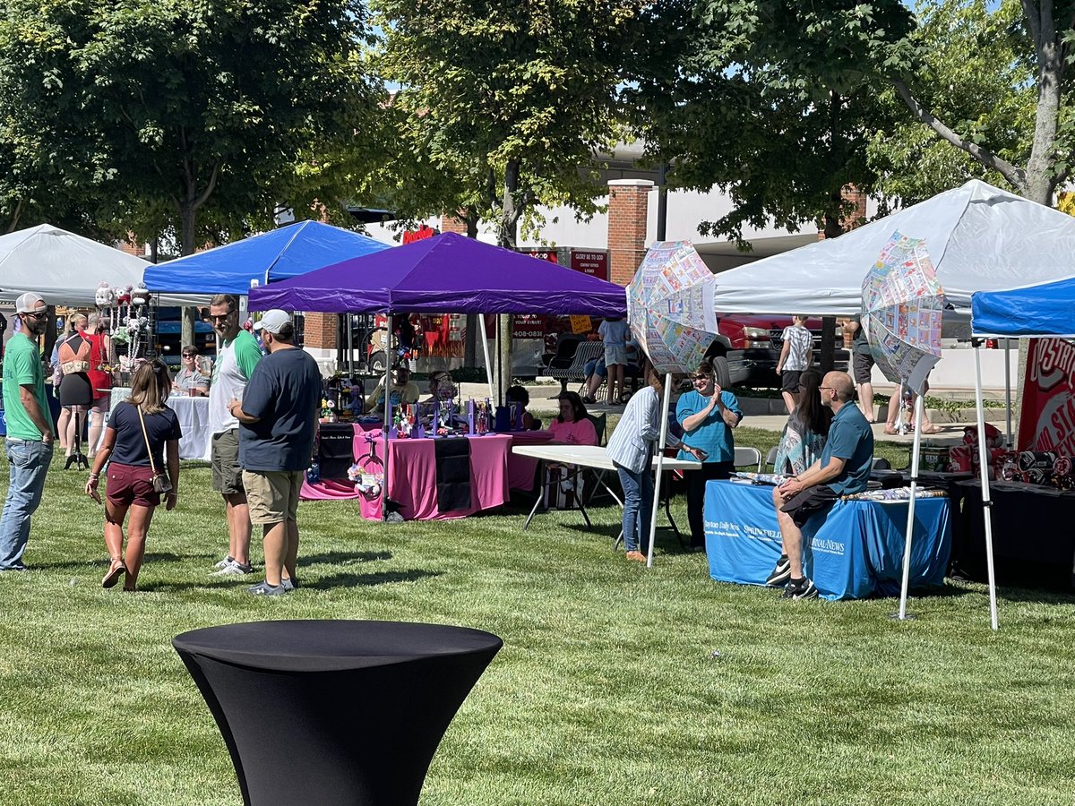 ajdonahoe's tweet photo. #commonsfest in downtown @InSpringfield was a great event for everyone! Well done team!!! #staylocal @SpfldOHChamber @considerclarkco https://t.co/u29n6f25YE