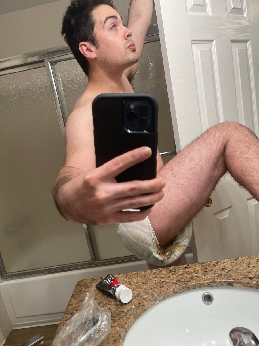 TduckieT's tweet photo. I take pride wearing my diapers 
🏳️‍🌈🧷❤️ #diaperboy https://t.co/1FWvbzxkgl