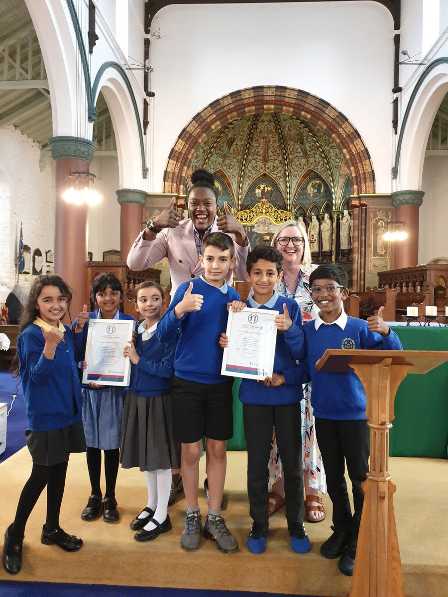 Mrs_Baston's tweet photo. So proud to be part @SMTVCardiff. The Schools of Sanctuary accreditation genuinely reflects the welcome, care and warmth of this community. The insight of our pupils, the support of our partners and commitment of our staff to make SMTV the place it is, never ceases to amaze me. https://t.co/2jrSUWlOoc