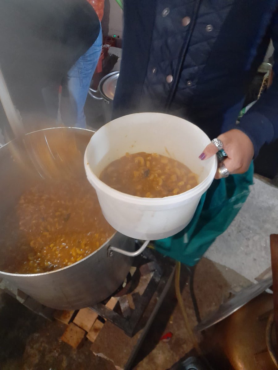 Atención se necesitan lentejas ,pulpa de tomate, salsas, fideos, arroz, sal, para seguir ayudando a los niños en estos intensos fríos, se reciben ayudas en Aurora 389 muchas gracias. <a href="/28_9_1891/">@Referi2011</a> <a href="/54Libertadores/">Libertadores 54</a> <a href="/alvarogermano/">ALVARO DANIEL GERMANO ALEJANDRO</a> <a href="/Carbonera21/">Loli #1891</a> <a href="/emopiccini/">Emo #1891</a> <a href="/LucianaSanturi8/">Luciana Santurio 1891</a>