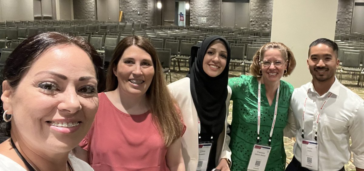 MHintonDNP's tweet photo. @Zhussaini2 @tmallic @JacksonHeatherJ @DrKimBaylessNP 
#MargaretFitzgerald
#NPpower #AANP22 #Orlando  #painmanagement 
My dream day... Creating friendships and meeting Margaret Fitzgerald who I listened to over and over to prepare for my boards 13 years ago! https://t.co/Xdn4Oxz445