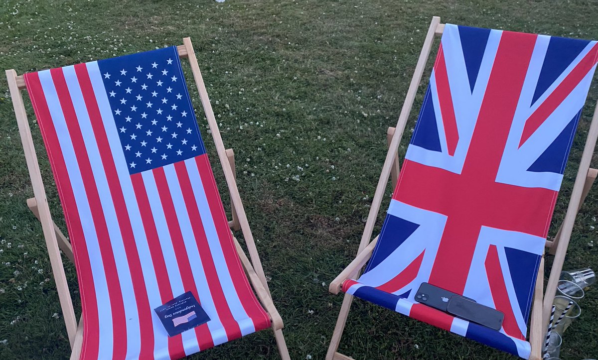 AlmondJayne's tweet photo. Great to celebrate @USAinUK and thanks from @Foodanddrinkfed for an amazing evening @KarenEBetts @dominicgoudie @Kate_FDF #J4winfield22 https://t.co/jwguzRAoQr