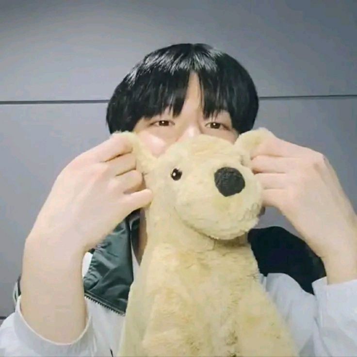 AnneKey18x's tweet photo. Au 2min - Un reencuentro de invierno❄️

M¡hno,un enfermero con miedo al compromiso y dañar a las personas se encuentra en la calle con su ex  Seungm¡n que no sabe que hacer con su vida y sufre de ansiedad sin saber que necesita ayuda https://t.co/875oT9B97s