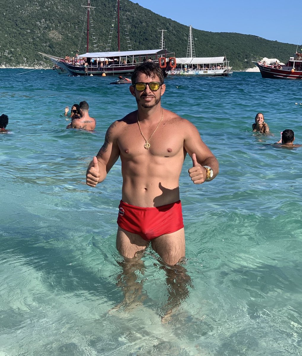 Resendenaval's tweet photo. Vem verão!!!💪🏻👊🏻
#tbt https://t.co/6vkYpV9SOU