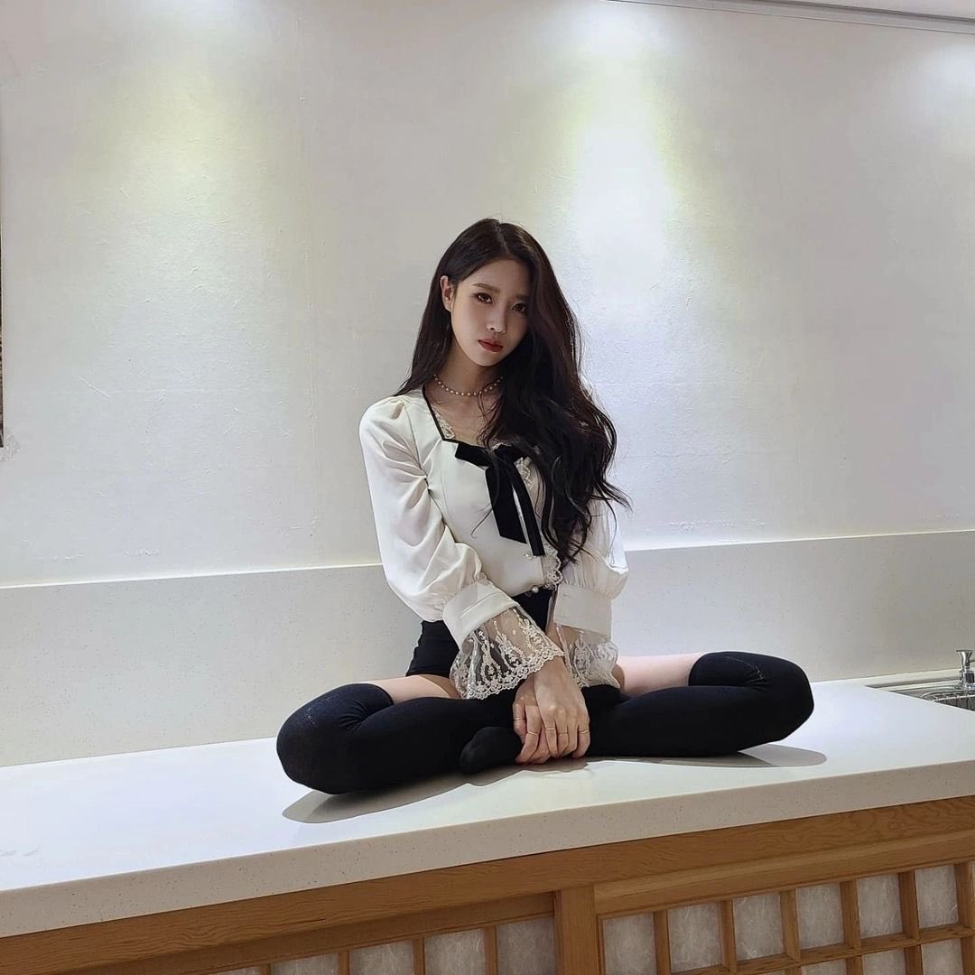 timeto_MIJOO's tweet photo. 210725 Mijoo Instagram update
#러블리즈 #Lovelyz #이미주 #Mijoo #LeeMijoo @LeeMiJoo 

🔗https://t.co/4vekWhKgrS https://t.co/rN1liB86SI