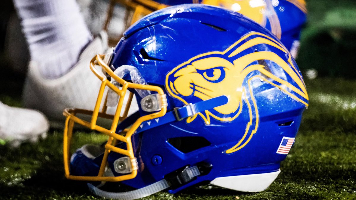 Tate Mayberry (@mayberrytate) on Twitter photo Another awesome camp this weekend with <a href="/CodyKrause_5/">Cody Krause</a> ! Thank you for the coaching and hospitality <a href="/GoJacksFB/">SDSU Football</a> !
#goJacks <a href="/CoachCrenshaw/">Andre Crenshaw</a> <a href="/GCHSFB/">Coach Faust</a> Another awesome camp this weekend with <a href="/CodyKrause_5/">Cody Krause</a> ! Thank you for the coaching and hospitality <a href="/GoJacksFB/">SDSU Football</a> !
#goJacks <a href="/CoachCrenshaw/">Andre Crenshaw</a> <a href="/GCHSFB/">Coach Faust</a>