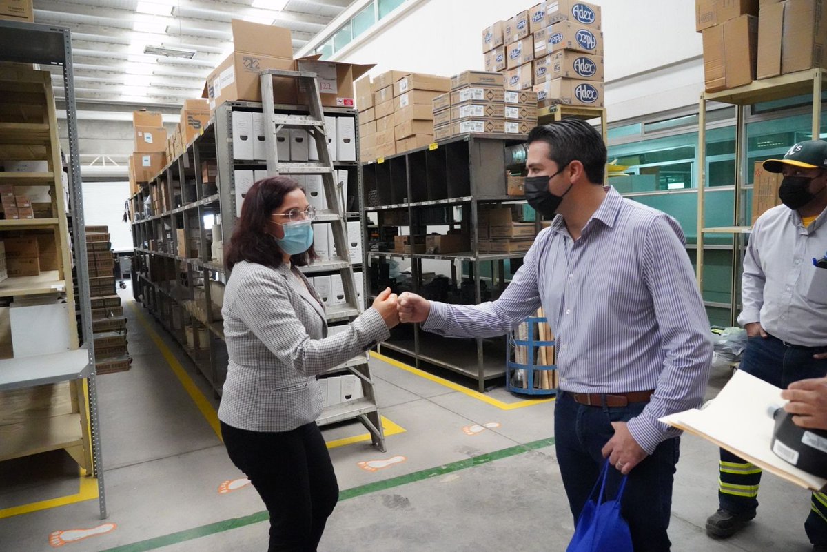 ReneeRodriguezY's tweet photo. Conocer la experiencia y aprender del trabajo y buenas prácticas que otros organismos de agua, nos ayuda a crecer y pensar en nuevas acciones para elevar la calidad del servicio de agua potable y alcantarillado en #Tlalnepantla https://t.co/Io8JPIO3Rp