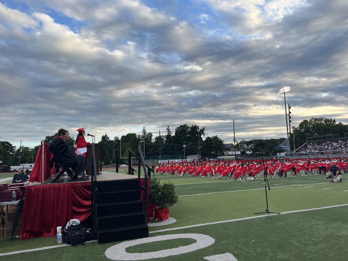 BMS Asst Principal tweet media