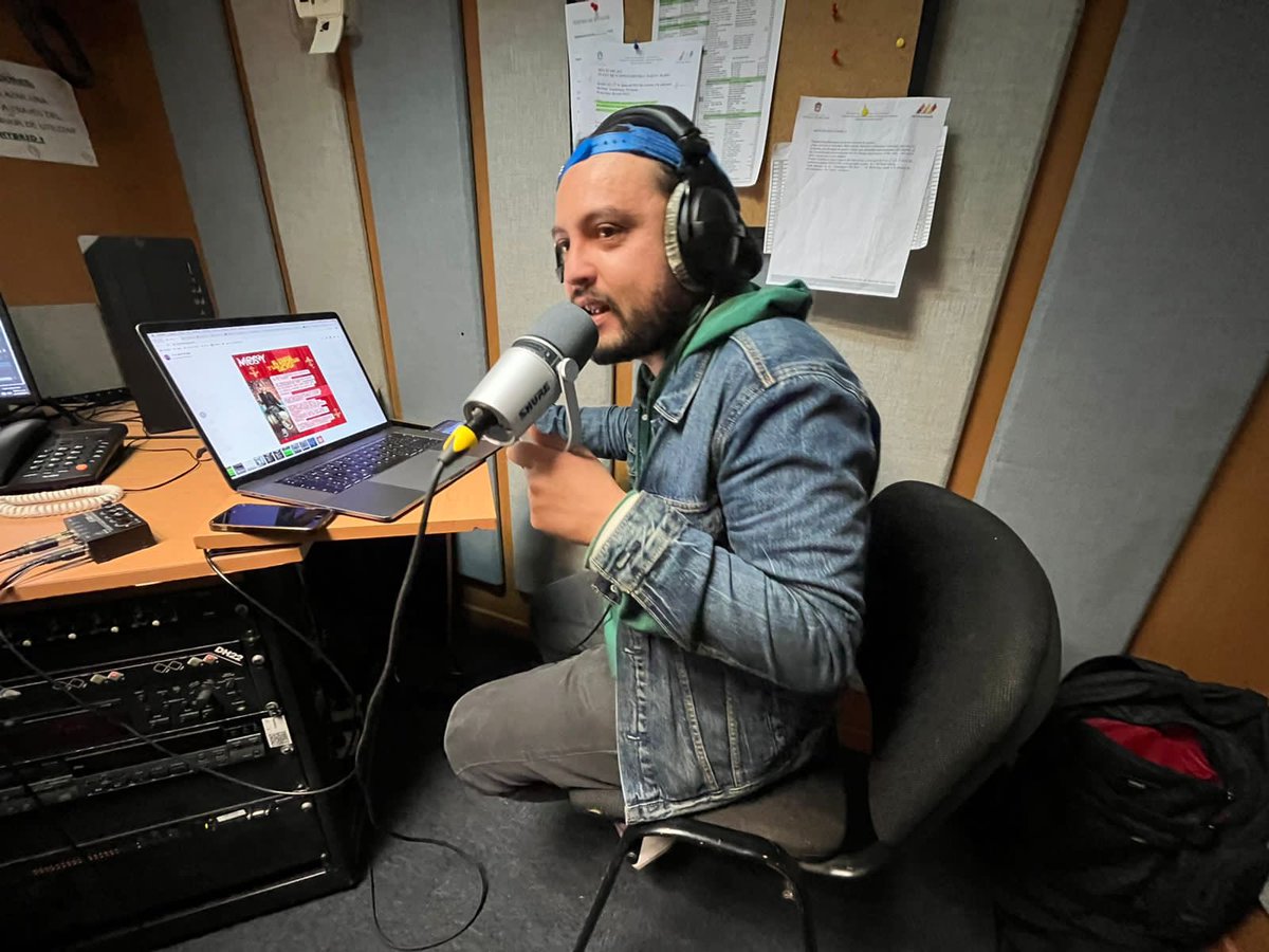 Otro día en la oficina con <a href="/xdjbang/">DJ Bang!</a> #radiodj #MorningShow #DesayunoMusical