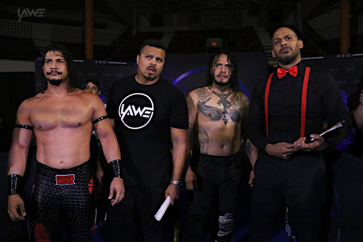 LAWEWRESTLING's tweet photo. ⚡️ Es tiempo de escoger un BANDO ⚡️
Fueron las palabras dirigidas por @_AngelFashion junto a Mark Davidson #LaAnexión hacía @el_sensacional & @Arquero_olmo ante la tensa situación ocurrida en la pasada edición de ADRENALINA.
#TODOSSOMOSLUCHA #LAWE https://t.co/l6JglQ15Iz