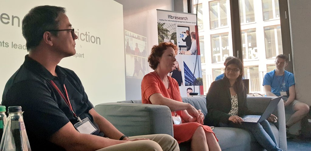 DataPowerConf's tweet image. We had a fantastic keynote dialogue at #DataPower2022 Bremen with @linnetelwin @aserebrenik @georgehiroshi @saxena_akrati

Entering &amp;amp; exploring a dialogue about different (potential) boundary concepts between disciplines and their generative friction. Thanks so much to the panel!