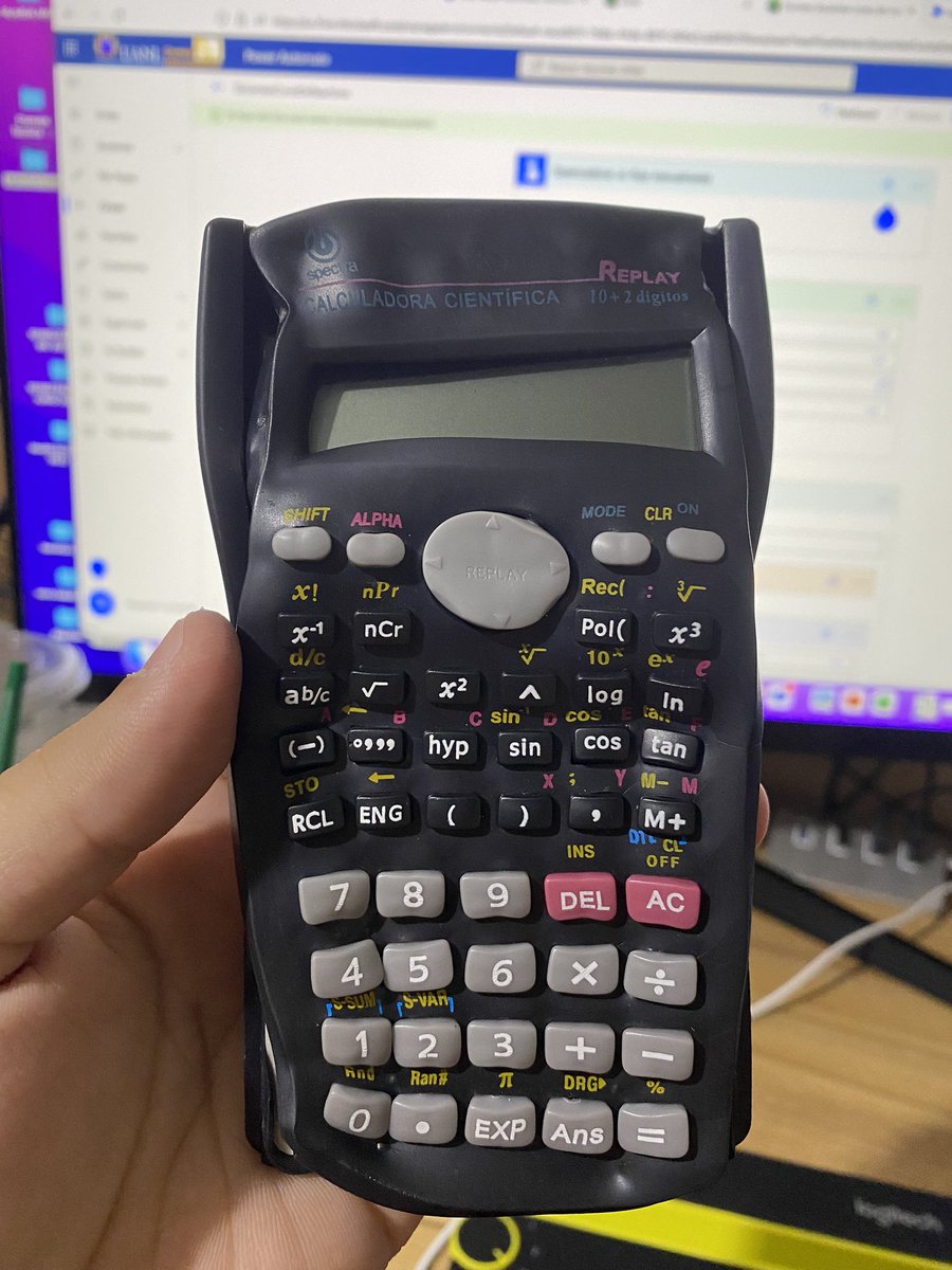 LaloRddz16's tweet photo. Cuando me preguntan cuánto calor hace en Mty, deje mi calculadora en el carro en la mañana (quisiera decir que es broma). https://t.co/qZ7G1zUzFS