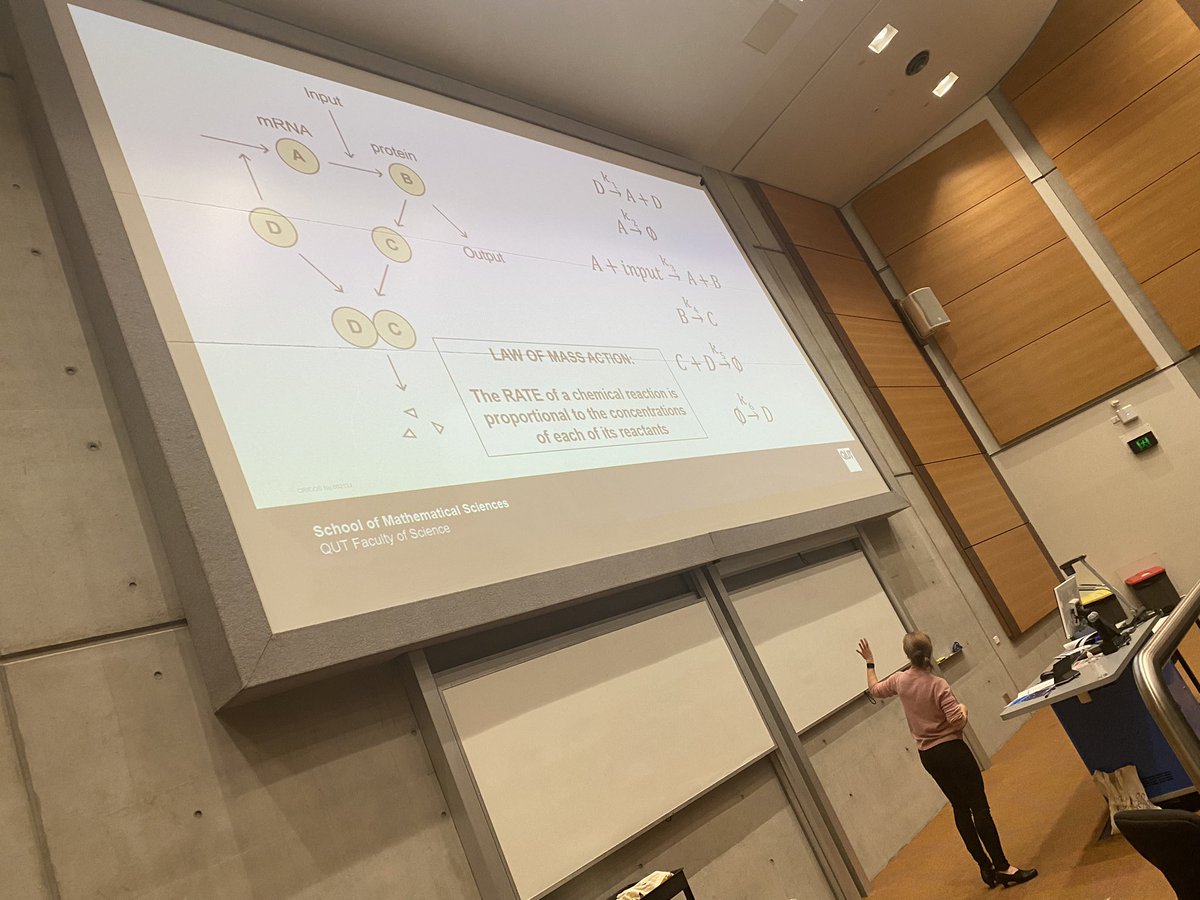 swmccue's tweet photo. Here’s our @robynaraujo, Senior Lecturer at @QUT in Mathematics and @arc_gov_au Future Fellow, summarising her research in molecular networks to a bright bunch of Yr 12 Specialist Maths student from @brisbaneSHS https://t.co/LLd1anRsM1