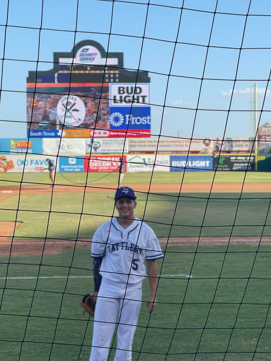 BryanWebb4's tweet photo. Johnny Pardo playing in SAABCA all star game tonight- #Together https://t.co/BsU86jGSlM