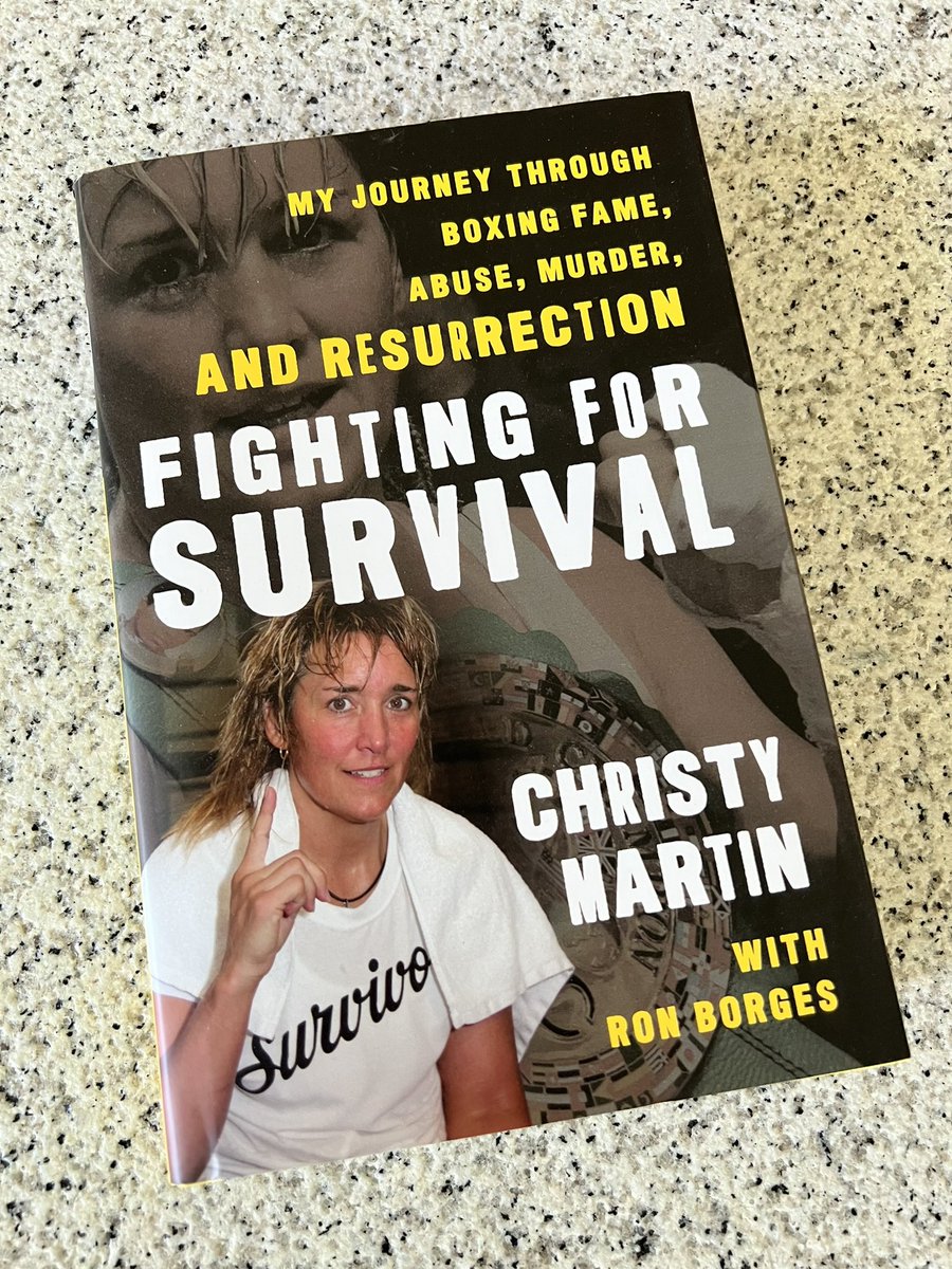 Look what the #amazon man finally delivered!!!

Looking forward to diving into your story <a href="/christythechamp/">Christy Martin</a> 

#christymartinxronborges
