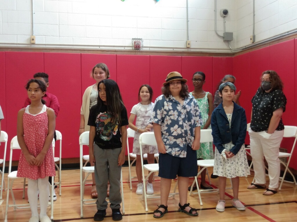jvfptso's tweet photo. One last batch of pics of our graduating @JVFElementary 5th Grade Falcons, from Moving Up Day! Huge congrats to everyone! And one last shout-out to our wonderful 5th Grade Committee, teachers, @MsSessoms &amp; staff! 🔔🥳🦅
#FalconsForever #ringthatbell #JVFConnectEd https://t.co/IIl4VKYExW