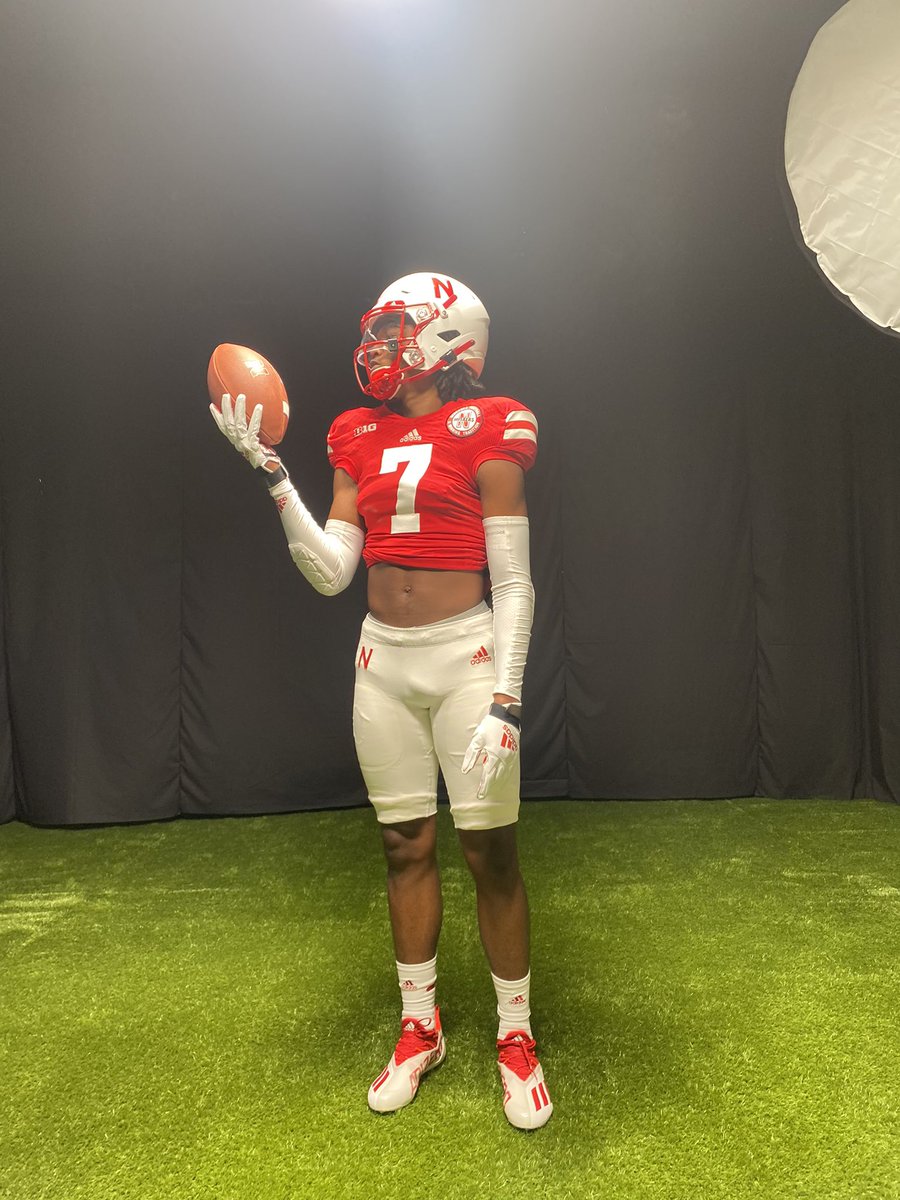 blessed to receive a offer from @HuskerFBNation  #GBR #Huskers 

<a href="/NCEC_Recruiting/">NPA</a>
<a href="/NPA_Tennessee/">NPATennessee</a>
<a href="/CSmithScout/">Chris Smith</a>
@zachwomblemsp
<a href="/Kreager/">𝑇𝑜𝑚 𝐾𝑟𝑒𝑎𝑔𝑒𝑟</a>
<a href="/BallHawkU/">BallHawkU 🏈🦅</a>
<a href="/NatlPlaymkrsAca/">NatlPlaymkersAcademy</a>
<a href="/PrepRedzoneTN/">Prep Redzone Tennessee</a>
<a href="/CoachTBarr/">#BESTAVAILABLE</a>
@CoachWatsonGHS
<a href="/CoachJ_Adkins/">Josh Adkins</a>
@ghswavefootball
@greenwavepride
@StevenClemons19