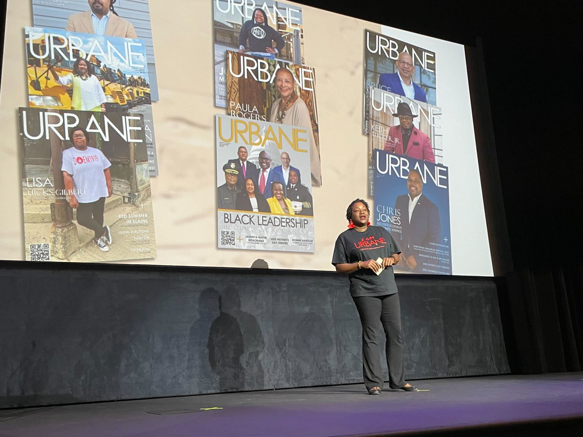 VentureCenter's tweet photo. Pitch, Dianna, pitch! You're doing amazing with @TheUrbaneMag! #PitchNPint2022 #VCSpark https://t.co/qQA2kT2Pfr