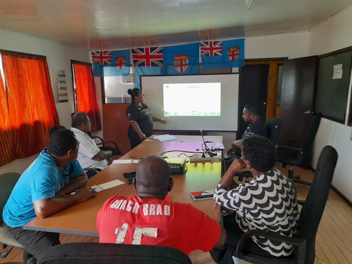 FijiNDRMO's tweet photo. 📍KADAVU

Your @FijiNDMO team is in Kadavu this week to conduct trainings on “Working in an Emergency Ops Centre”.
This training intends to educate participants on the various systems &amp; processes in place &amp; how one can efficiently participate in an EOC during disaster operations. https://t.co/8vESDyLQ1Y