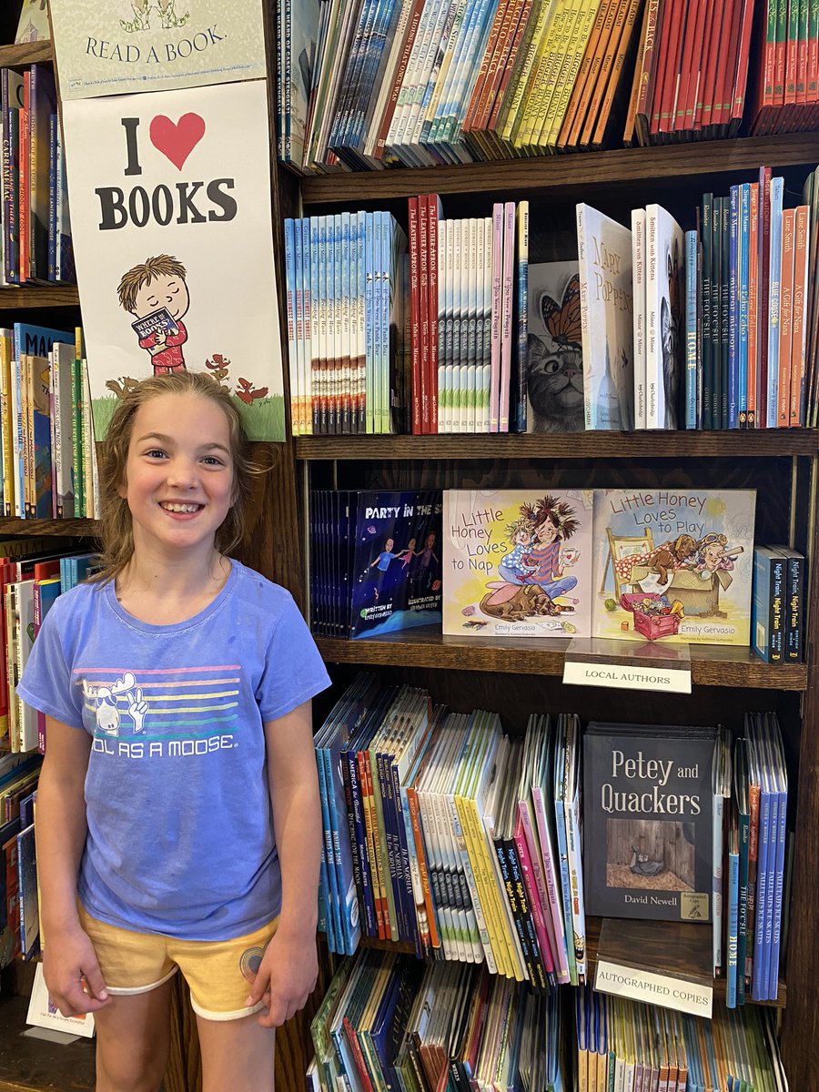 egervasio28's tweet photo. Thank you @HickoryStickBS for your support! @tail_turkey We ❤️books! https://t.co/qsgY4zWSQk