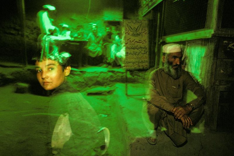 The @dallascfp is proud and excited to have celebrated photojournalist <a href="/edkashi/">Ed Kashi</a> back in Dallas in August for an artist talk, book signing, gallery exhibition, and workshop! Learn more at dallascenterforphotography.org.