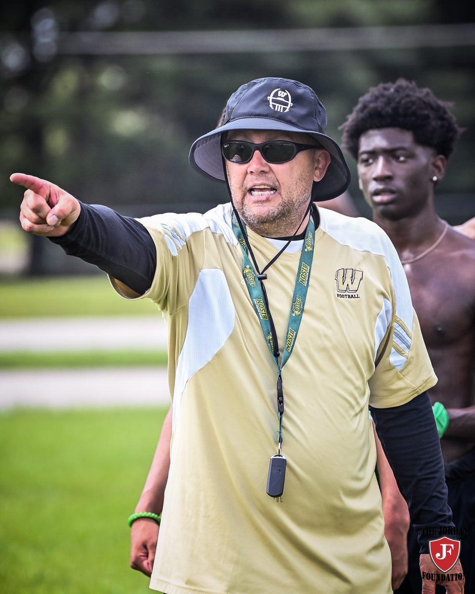 TrueWarriorFB1's tweet photo. For those that don't know already, HE'S BACK!!!!!! 

@stutsie06 

📷: @JordanFoundati1 

#TrueWarriorFootball https://t.co/2vgrpKUWbs