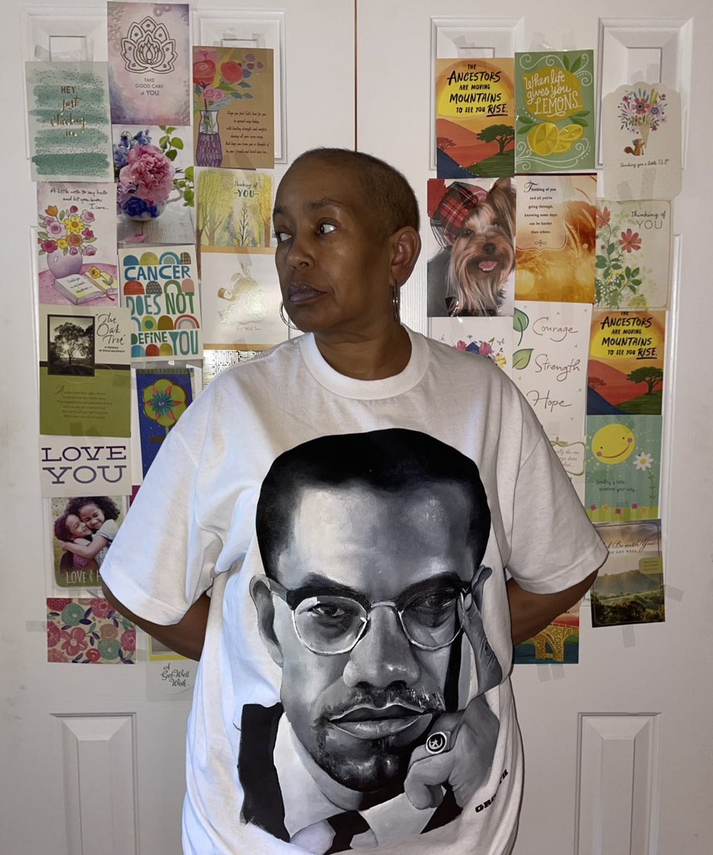 keelyjacksonart's tweet photo. Start to finish pics of a hand painted tshirt 👩🏽‍🎨
(ft. my model mommy 👩🏽‍🦲💕) https://t.co/wczkfA9RNC