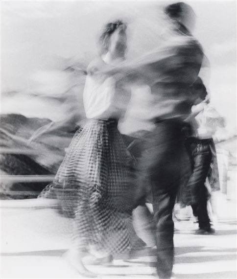 جئتك من كل منافي العمر أنام على نفسي من تعبي.