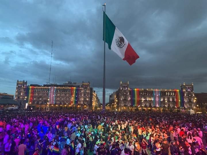 GayMexicoMap's tweet photo. Faltamos solo 2 días hasta regresamos a los calles de CDMX por Pride! Y no olvides las marchas el mismo día en Tijuana, Hermosillo, La Paz, Playa del Carmen, Camargo, Irapuato, Manzanillo, Tecomán y domingo en Oaxaca y Durango. Más info a https://t.co/4iS8TTTnup https://t.co/8gZ6agTLPl