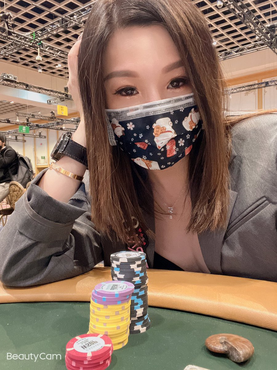 I like new poker room Paris >>>> Rio 
I don’t feel too cold, too dark 
I have feeling  for main event, I believe good thing will happen this year !
