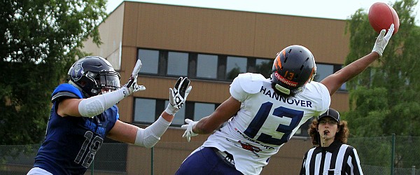 More Action? More Football? More Pics? Look here: schaudichan.com/foto-galerie-1…

#Hamburg #HamburgBlueDevils #GoBlue #Bluezifer #Hannover #HannoverGrizzlies #AmericanFootball #Sport #German