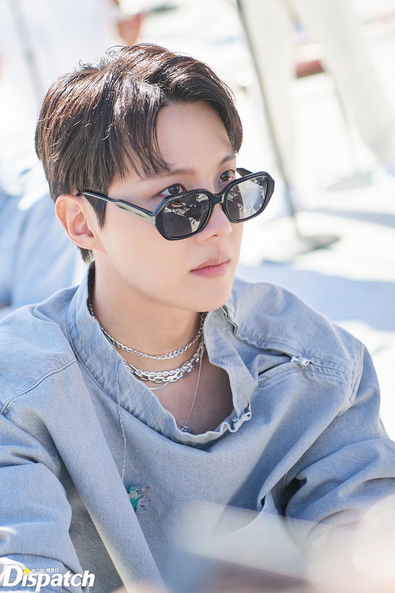 onlybtsonlyarmy's tweet photo. [D-eye] "우린 그냥 음악이 좋은 걸"...방탄소년단이 웃던 그날, 사막 (1)

🔗: https://t.co/Ru712v2dcq

@BTS_twt #BTS #방탄소년단 #ProofLive https://t.co/U5pLOsYroU