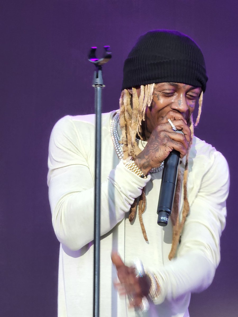 My life is complete.
<a href="/LilTunechi/">Lil Wayne WEEZY F</a> <a href="/BoredApeYC/">Bored Ape Yacht Club 🍌</a>