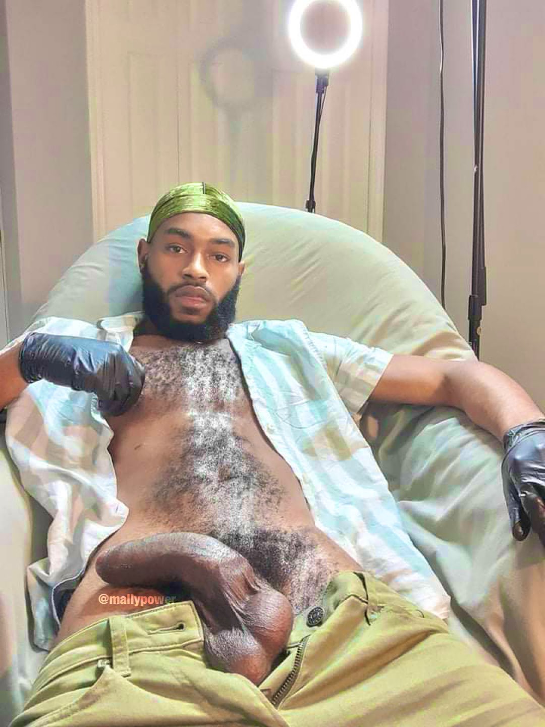 throwback dick pic 🥩 https://t.co/Z1YuCmsNzO