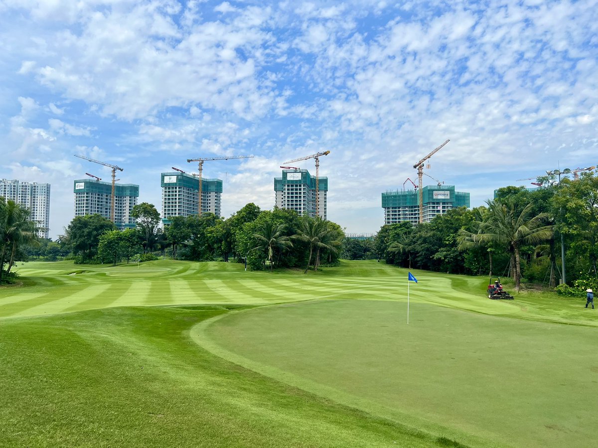 Andrew_Matthews's tweet photo. Looking great here at EPGA #golf #golfcourse #par3course https://t.co/DDvUF9Q4fX