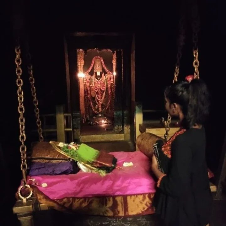 ttd_devasthanm's tweet photo. Om namo Venkateshay namah 🌹🙏 https://t.co/UxWb7TMQcq