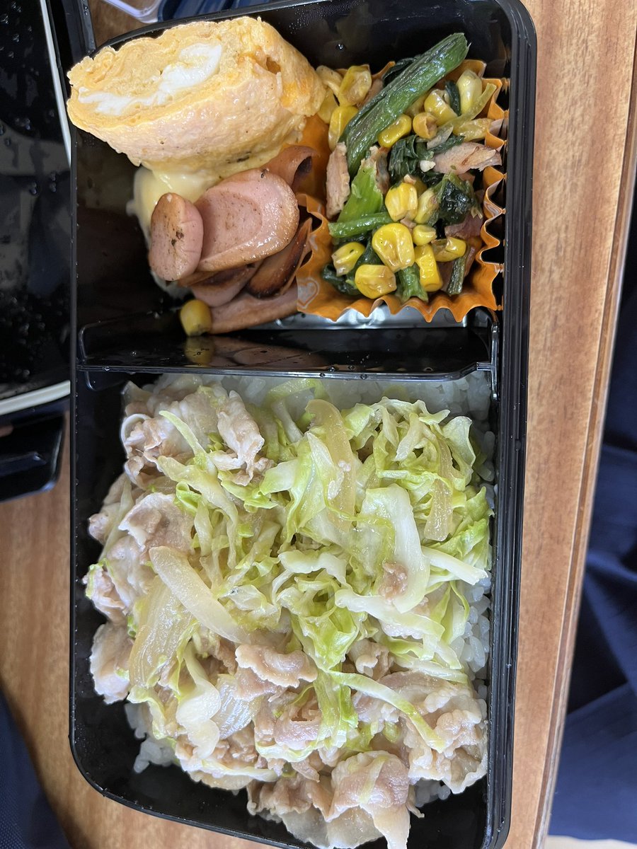 kusuti0211's tweet photo. 昼ごはん！( ^ω^ ) https://t.co/PWXQkTHc3I