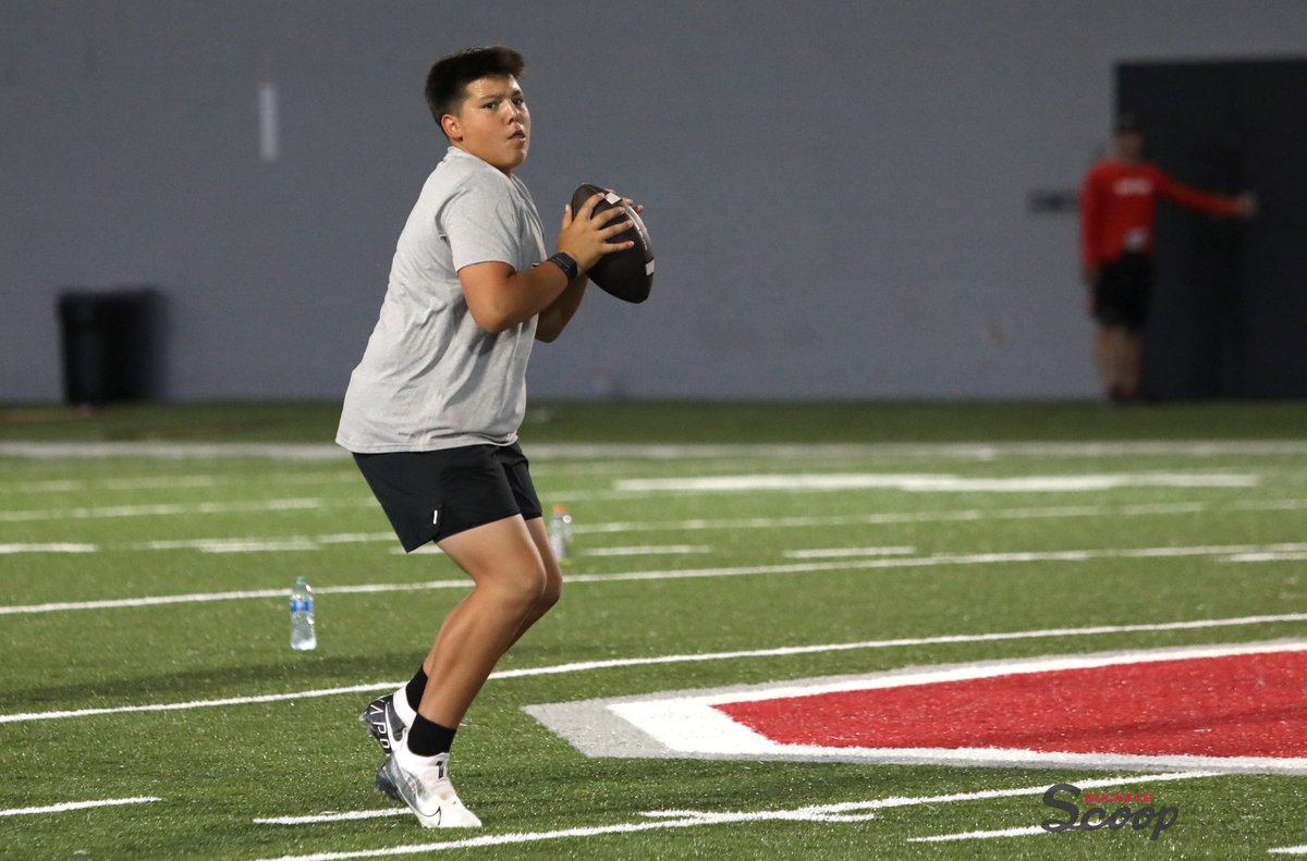 TomOrr4's tweet image. One more name to file away for later: Dayton Raiola. He's a 2026 prospect (just starting high school this fall). He worked in the same group as his older brother @RaiolaDylan and showed off a strong arm. 

Obviously, there's a long way to go, but he's definitely worth watching.