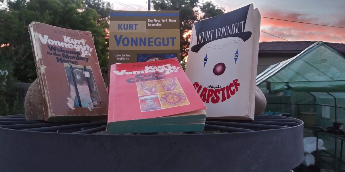lkhnknz's tweet photo. Stumbled across discarded literature while being walked by the dogs this evening. 🗑 I feel that Mr. Vonnegut might find some poignancy in the way they were waiting for us, casually giftwrapped in a flimsy produce bag complete with bread tie.

#bannedbooks #trashlit #rescuetomes https://t.co/Dd6ZQlpFpP