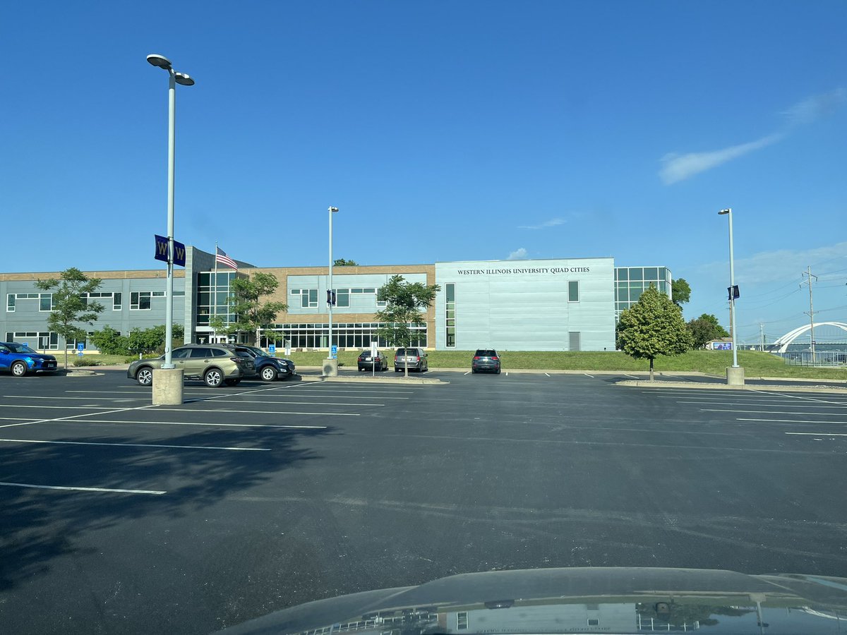 eperezpinzon's tweet photo. Dual Language Academy at Western Illinois University. https://t.co/9oHD3CrLaK