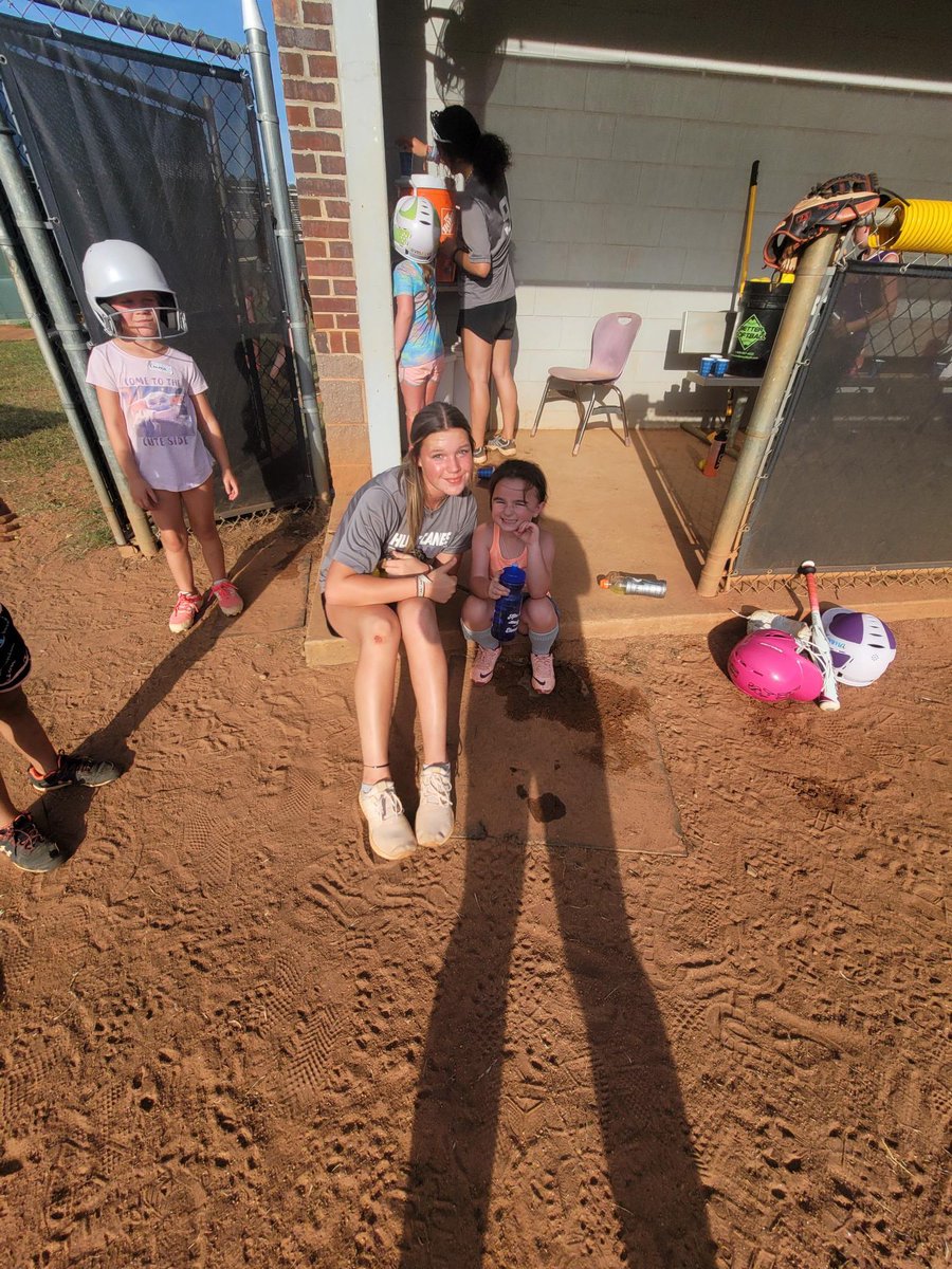 Monroe Area Softball tweet media